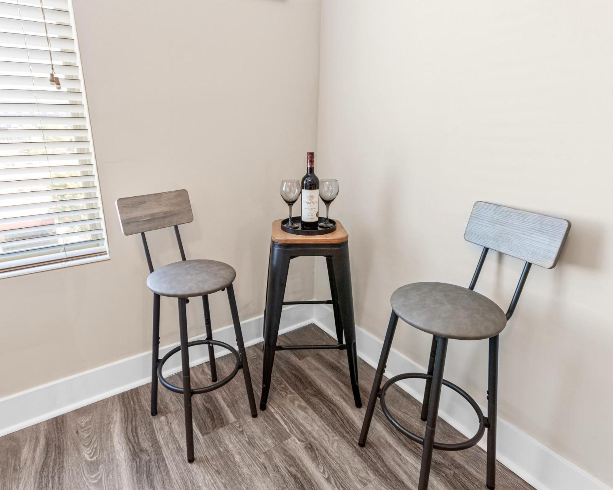 Modern Downtown Apartment Birmingham Exterior photo